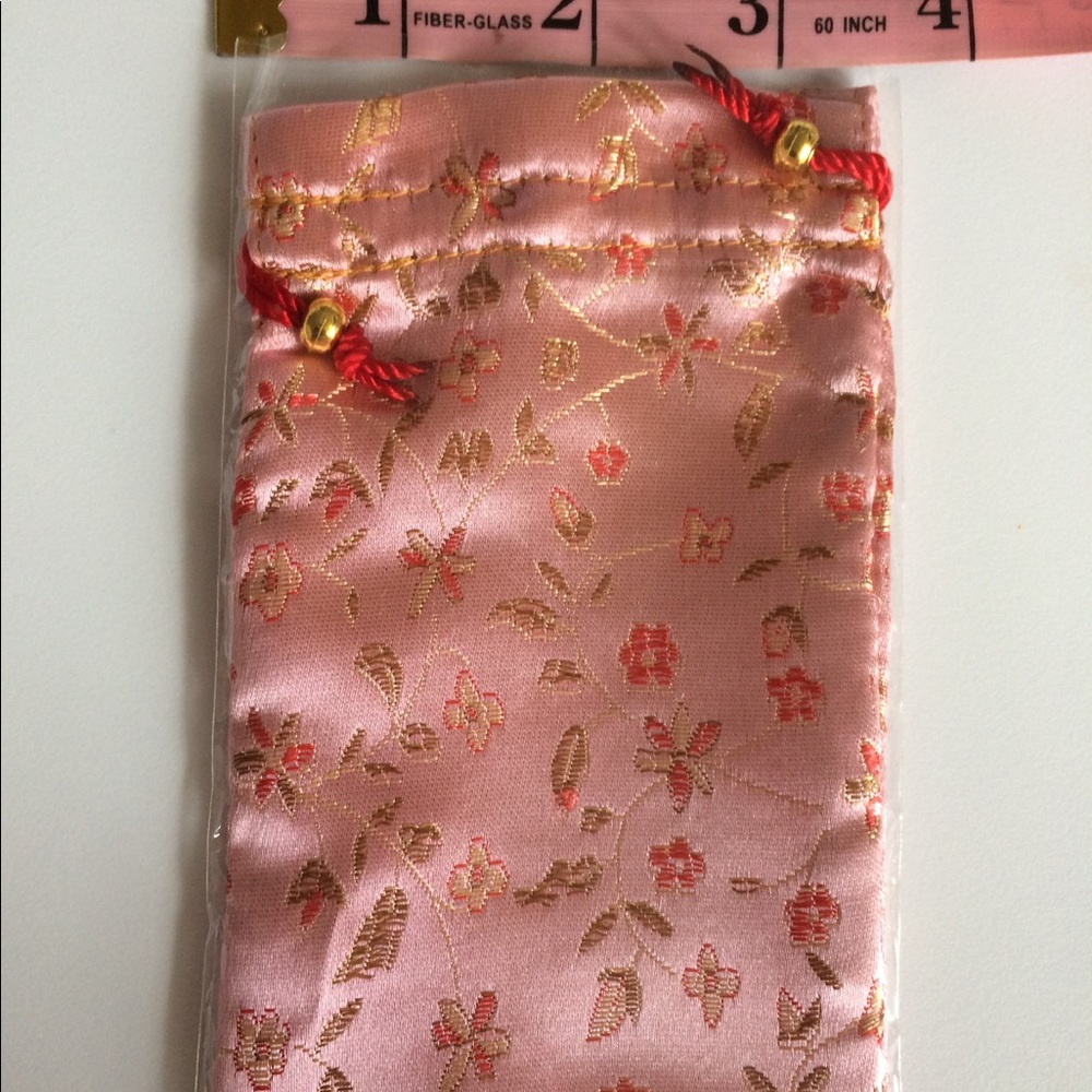 Eyeglass pouch case - Picture 2 of 4